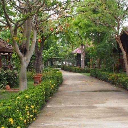 Punpisa Resort Sam Chuk Exterior foto