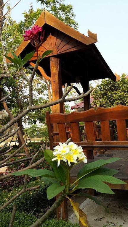 Punpisa Resort Sam Chuk Exterior foto